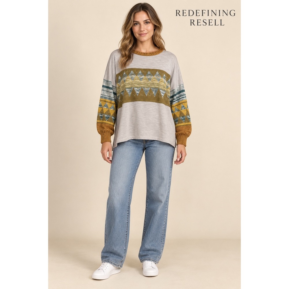 Easel Los Angeles Mixed Media Knit Top Grey Gold Geometric Metallic Medium